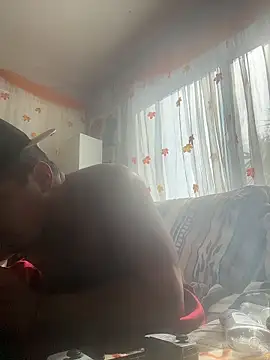 GirThyDock online show from 3, 11, 2025