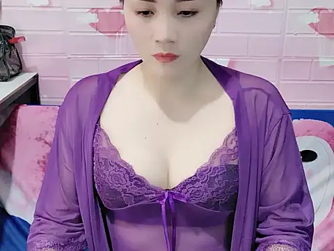 Snapshot of Miu_9117 chatting on 19, 9, 2025 Miu 9117 online show from 19, 9, 2025