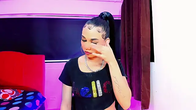 Britany montiel online show from 15, 4, 2026