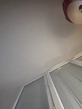 Snapshot of zeousseelphie chatting on 28, 9, 2025 zeousseelphie online show from 28, 9, 2025