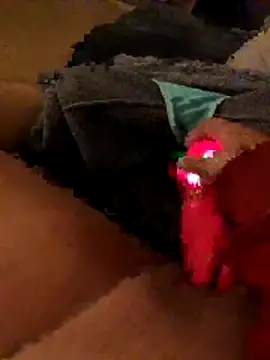 Snapshot of zeousseelphie chatting on 25, 10, 2025 zeousseelphie online show from 25, 10, 2025