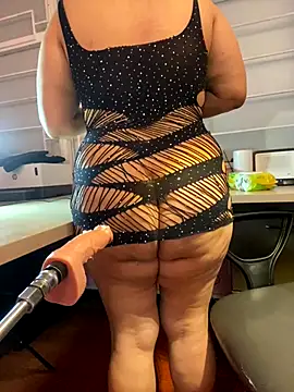 Snapshot of ScarlethAH chatting on 12, 9, 2025 ScarlethAH online show from 12, 9, 2025