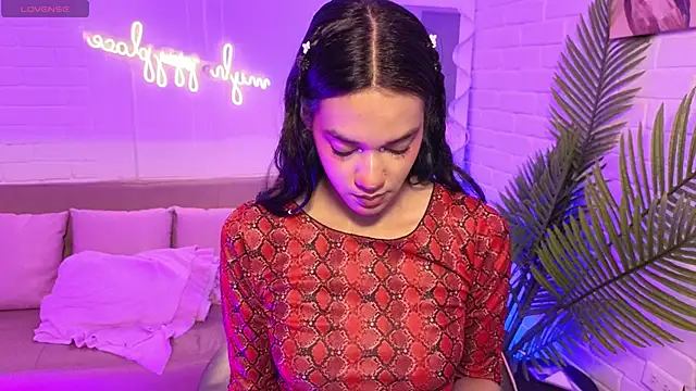 artemiss tay online show from 10, 11, 2025