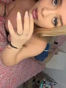Snapshot of Dani_rosse_ chatting on 6, 7, 2026 Dani rosse online show from 6, 7, 2026