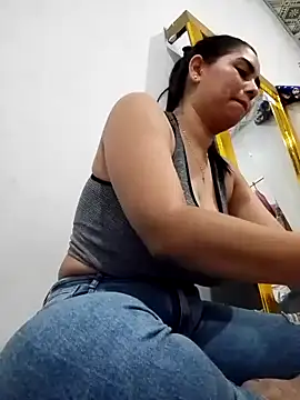 yesi-nursehot online show from 15, 1, 2026