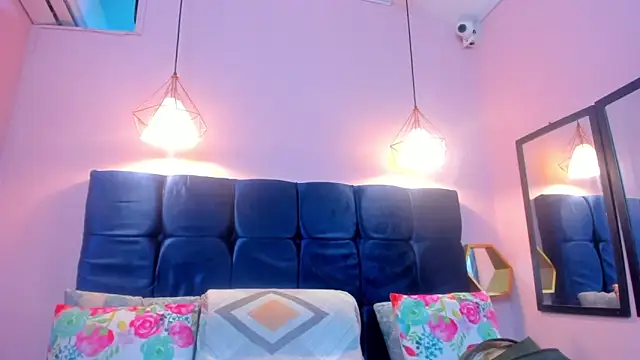 Snapshot of neferet_opal chatting on 14, 2, 2026 neferet opal online show from 14, 2, 2026