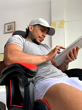 DeimonOficial online show from 27, 9, 2025