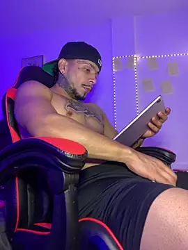 DeimonOficial online show from 3, 10, 2025