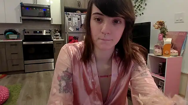 Snapshot of Angelalice555 chatting on 4, 10, 2025 Angelalice555 online show from 4, 10, 2025