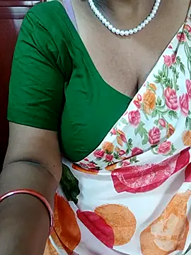 Snapshot of tami_lavanya chatting on 21, 9, 2025 tami lavanya online show from 21, 9, 2025