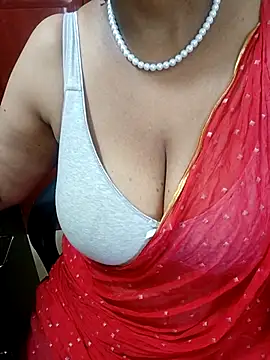 Snapshot of tami_lavanya chatting on 28, 9, 2025 tami lavanya online show from 28, 9, 2025