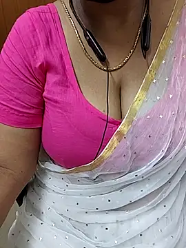 Snapshot of tami_lavanya chatting on 11, 6, 2026 tami lavanya online show from 11, 6, 2026