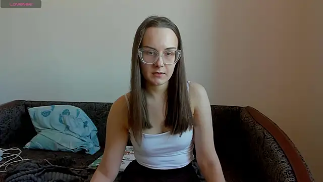 Snapshot of Kelly_Cartier chatting on 15, 4, 2026 Kelly Cartier online show from 15, 4, 2026