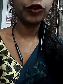 Snapshot of kavya-telugu84 chatting on 18, 1, 2026 kavya-telugu84 online show from 18, 1, 2026