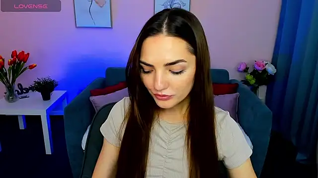 Snapshot of MyEllaLuvs chatting on 18, 9, 2025 MyEllaLuvs online show from 18, 9, 2025