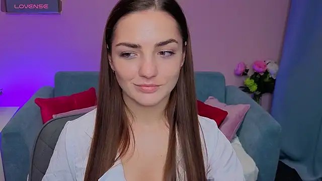Snapshot of MyEllaLuvs chatting on 30, 9, 2025 MyEllaLuvs online show from 30, 9, 2025