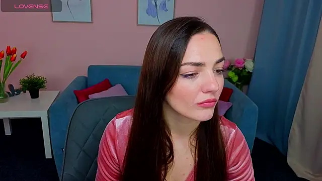 Snapshot of MyEllaLuvs chatting on 6, 10, 2025 MyEllaLuvs online show from 6, 10, 2025