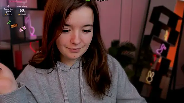 Snapshot of nika-still chatting on 11, 10, 2025 nika-still online show from 11, 10, 2025