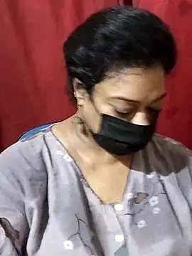 Snapshot of surekha-30 chatting on 18, 6, 2026 surekha-30 online show from 18, 6, 2026