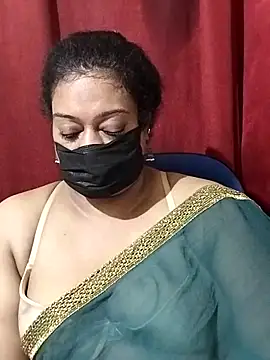 Snapshot of surekha-30 chatting on 20, 6, 2026 surekha-30 online show from 20, 6, 2026