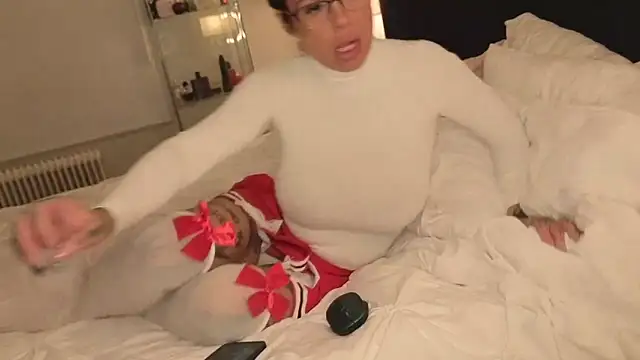 Snapshot of sexygilf82 chatting on 26, 9, 2025 sexygilf82 online show from 26, 9, 2025