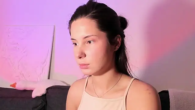 Snapshot of emma_craftt chatting on 11, 9, 2025 emma craftt online show from 11, 9, 2025