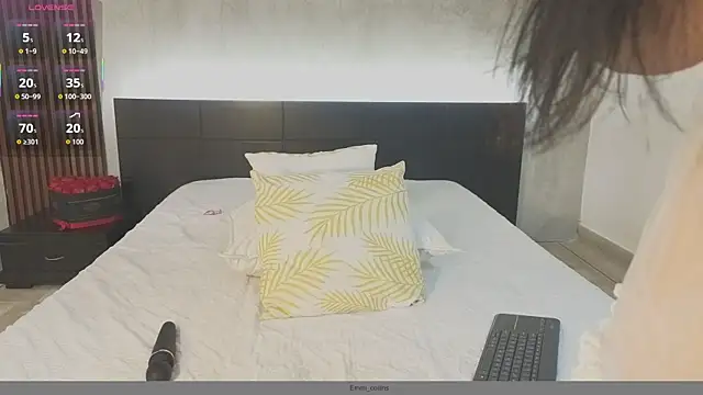 Snapshot of emmi_collinss chatting on 30, 6, 2026 emmi collinss online show from 30, 6, 2026