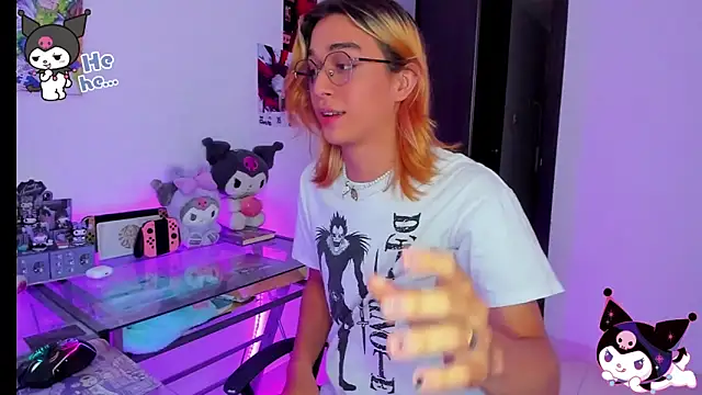 KeitaMoon online show from 10, 11, 2025