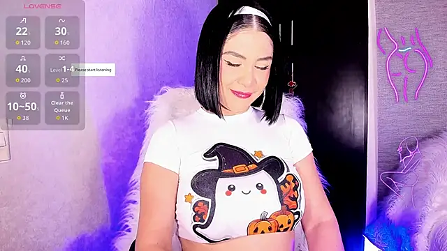 LolaRoberts  online show from 28, 10, 2025