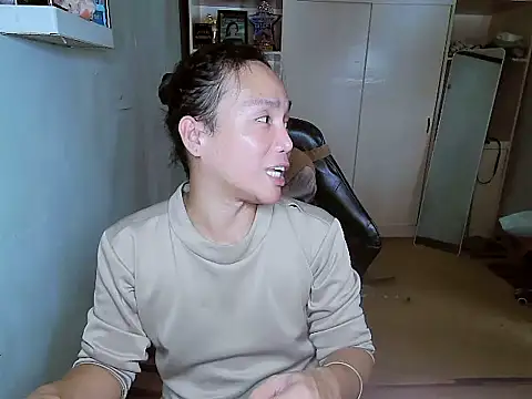 YourNikkieXxx online show from 4, 12, 2025