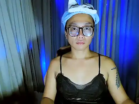 Snapshot of YourNikkieXxx chatting on 15, 7, 2026 YourNikkieXxx online show from 15, 7, 2026