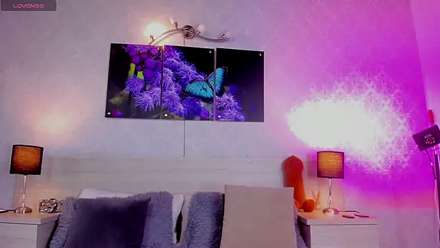 Snapshot of JenniferAuriston chatting on 15, 10, 2025 JenniferAuriston online show from 15, 10, 2025