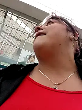 megan fox5 online show from 29, 10, 2025