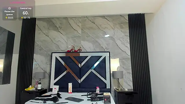 VioletRose as online show from 20, 9, 2025