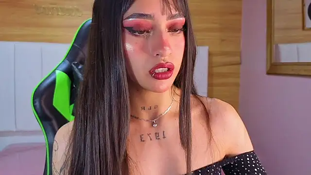 Snapshot of Abril_Velvet_a_ chatting on 14, 1, 2026 Abril Velvet a online show from 14, 1, 2026