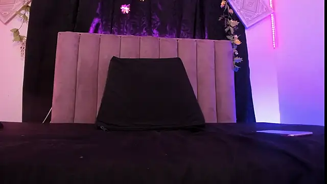 AkiraStone  online show from 6, 10, 2025