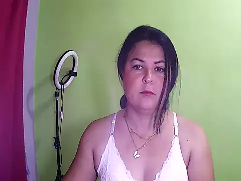 anapaulaa online show from 7, 11, 2025