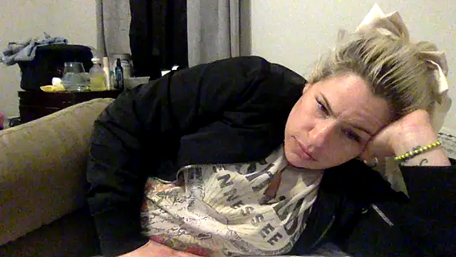 Snapshot of toomuchofafreak chatting on 12, 2, 2026 toomuchofafreak online show from 12, 2, 2026