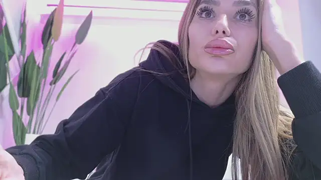 KaseyQuinn  online show from 14, 5, 2026