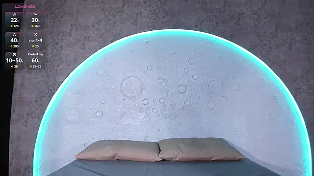 ReinaChloe online show from 18, 10, 2025