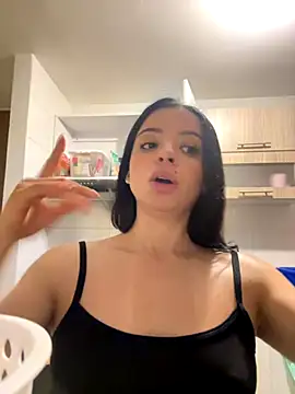 Snapshot of gigi_bunn chatting on 18, 10, 2025 gigi bunn online show from 18, 10, 2025