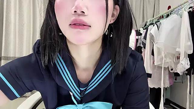 Yiyi-707 online show from 19, 10, 2025