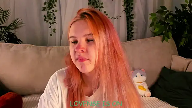 ElizSpieth online show from 9, 10, 2025