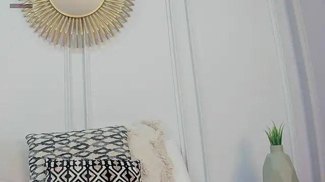 Snapshot of CharlotteBrownn_ chatting on 14, 6, 2026 CharlotteBrownn online show from 14, 6, 2026
