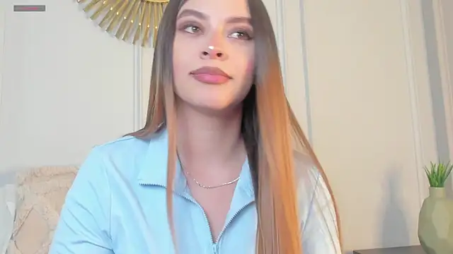 Snapshot of CharlotteBrownn_ chatting on 28, 7, 2026 CharlotteBrownn online show from 28, 7, 2026