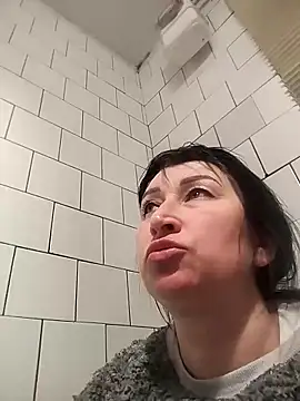 Funny Karina online show from 4, 3, 2026