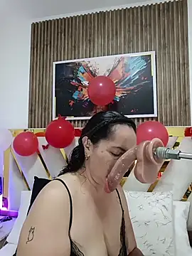 Luna Naughty1 online show from 17, 2, 2026