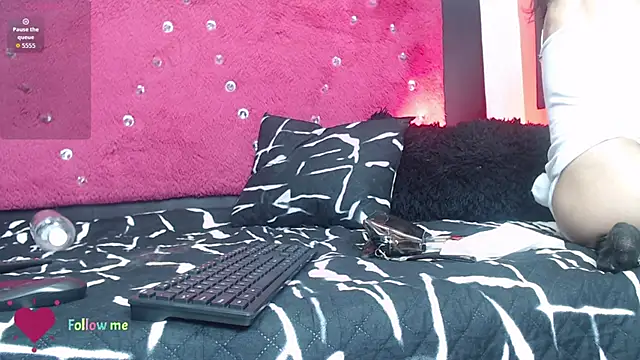 Engeelll online show from 17, 10, 2025