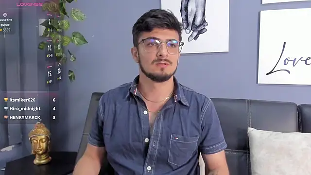 Snapshot of AaronFuentes7 chatting on 13, 9, 2025 AaronFuentes7 online show from 13, 9, 2025