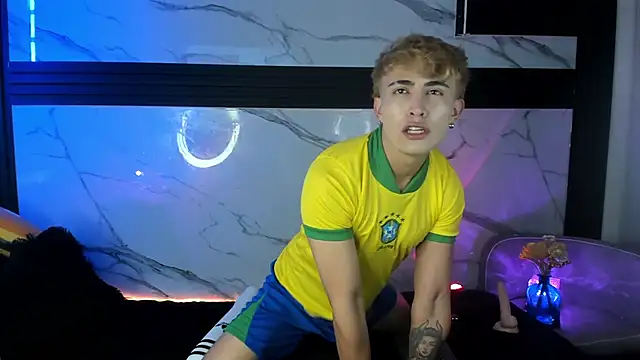 Snapshot of Saimonvela chatting on 28, 9, 2025 Saimonvela online show from 28, 9, 2025